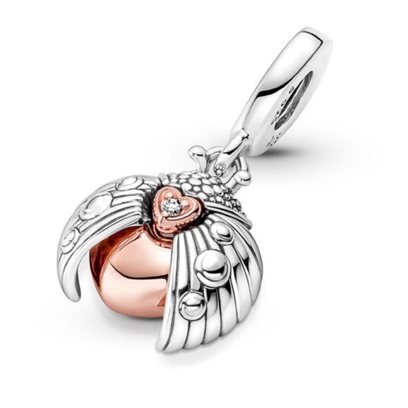 PANDORA 2022 CLUB CHARM ROSE LADYBIRD & HEART DANGLE CHARM - Picture 3 of 5